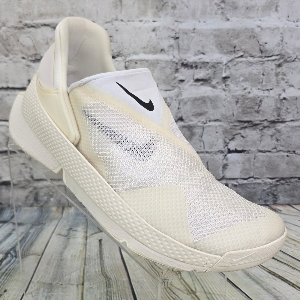 Nike Go FlyEase Sneakers Womens 12 Off White Hands Free Slip On Shoes DR5540-105